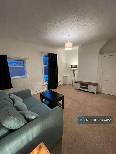 1 Bedroom Flat To Rent In Debdale Park, Gorton, Manchester, M18