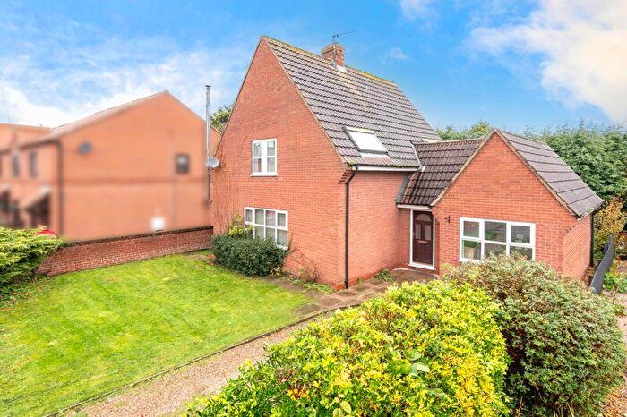 3 Bedroom Detached House For Sale In Steeple House, High Street, South Clifton, Newark, NG23