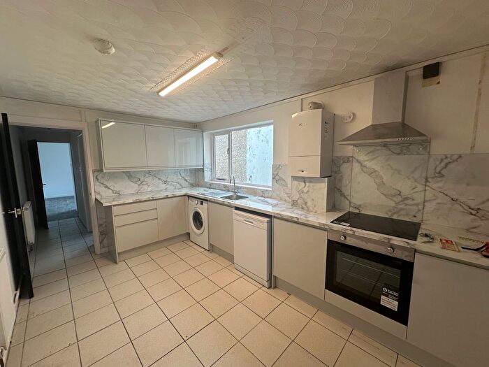 3 Bedroom Property To Rent In St. Helens Avenue, Swansea, SA1