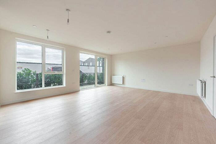 3 Bedroom Flat For Sale In Dms Eastman Village, Harrow, HA1