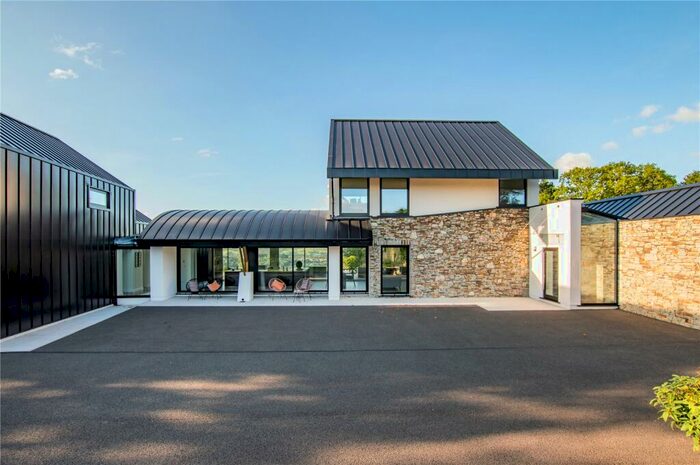 4 Bedroom Detached House For Sale In Heol Pen Storom, Ffairfach, Llandeilo, Carmarthenshire, SA19