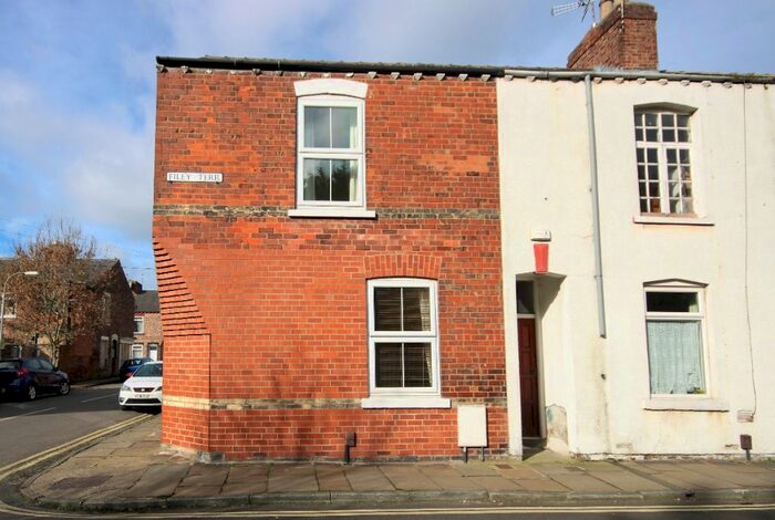 3 Bedroom Terraced House To Rent In Filey Terrace, York, YO30