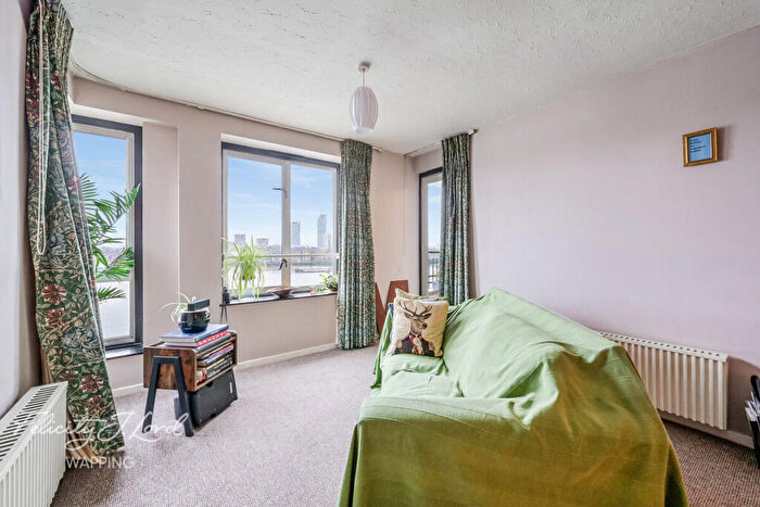 1 Bedroom Flat For Sale In Wapping High Street, London, E1W