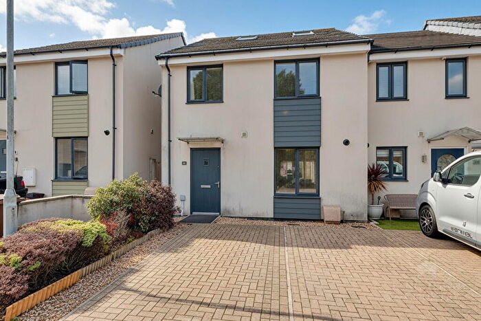 6 Bedroom Terraced House For Sale In Harlyn Drive, Pennycross, Plymouth., PL2