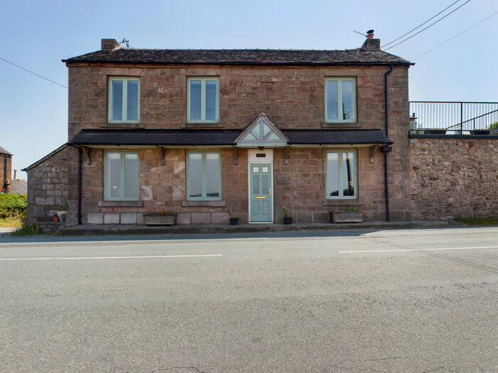 2 Bedroom Cottage To Rent In New Street, Biddulph, Stoke-on-Trent, ST8
