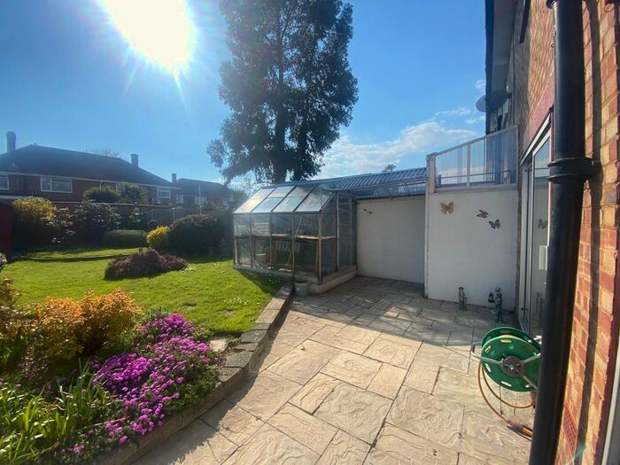 4 Bedroom Terraced House To Rent In Mungo Park Road, Rainham, RM13