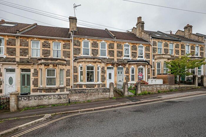 4 Bedroom House To Rent In Coronation Avenue, BA2