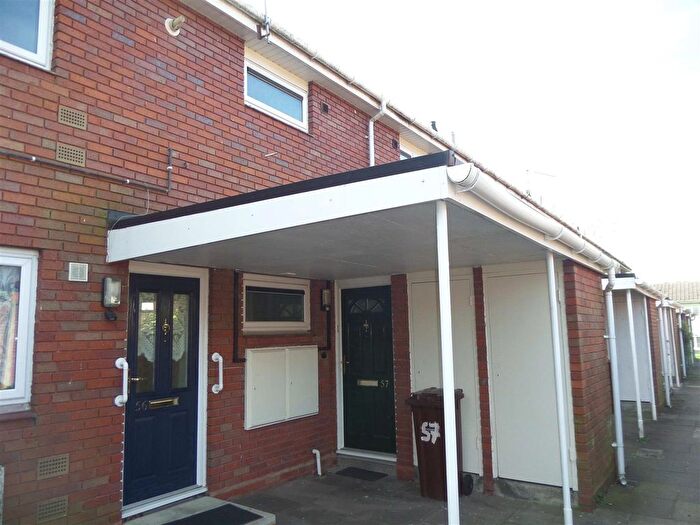 1 Bedroom Flat To Rent In Chadwick Close, Wolverhampton, WV4