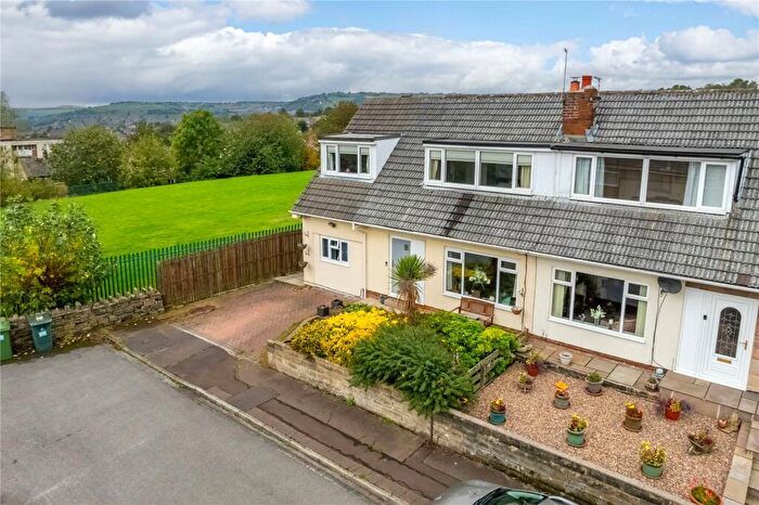 3 Bedroom Semi-Detached House For Sale In Reinwood Avenue, Quarmby, Huddersfield, HD3