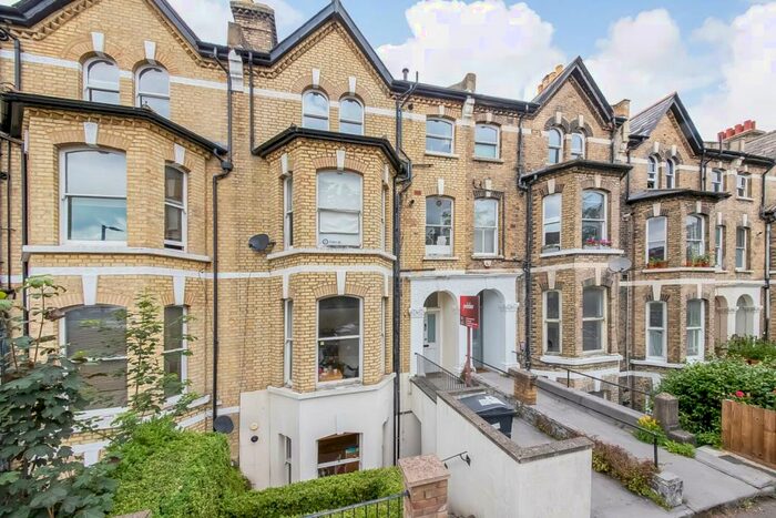 2 Bedroom Apartment To Rent In Farquhar Road, Upper Norwood, London, SE19