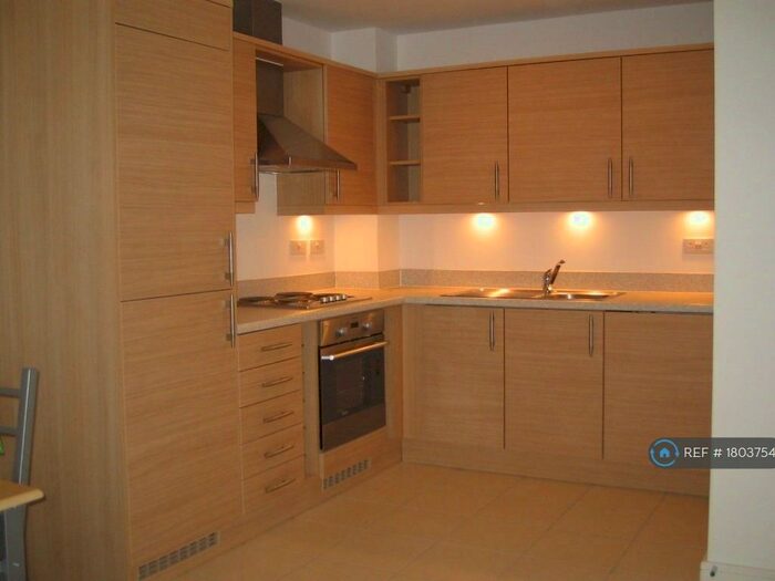 1 Bedroom Flat To Rent In Azure Court, London, NW9