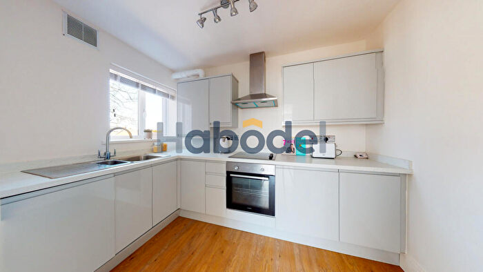 2 Bedroom Flat To Rent In Russell Court, Derby Road, Long Eaton, Nottingham, NG10
