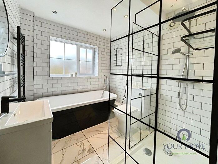 4 Bedroom Detached House To Rent In Birmingham Road, Bromsgrove, Worcestershire, B61