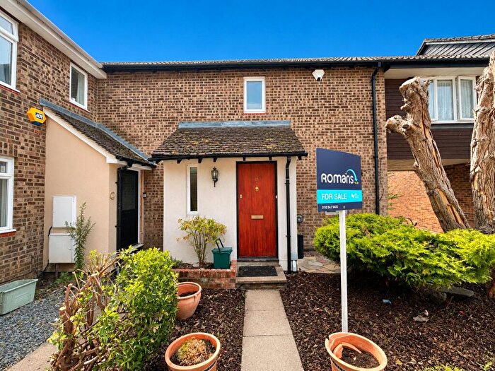 2 Bedroom Terraced House For Sale In Willow Tree Glade, Calcot, Reading, RG31