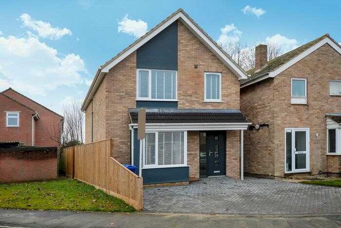 3 Bedroom Detached House To Rent In Kidlington, Oxfordshire, OX5