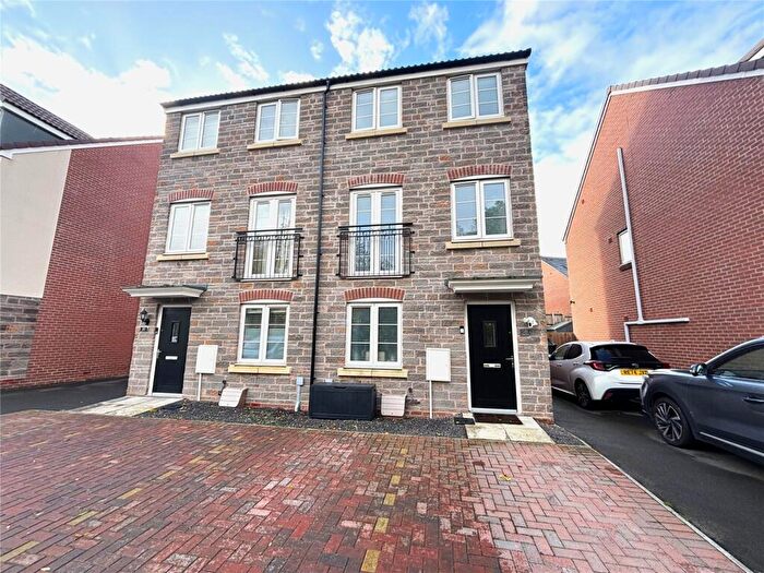 3 Bedroom Town House For Sale In Trefoil Way, Emersons Green, Bristol, BS16