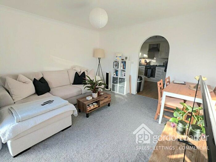 2 Bedroom Flat To Rent In Belle Vue Road, Bournemouth, Dorset, BH6