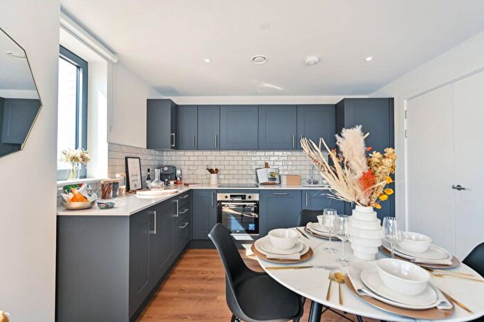 2 Bedroom Flat To Rent In Hornby House, Maidenhead, SL6