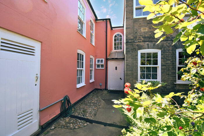 4 Bedroom Flat To Rent In Unthank Road, Norwich, NR4