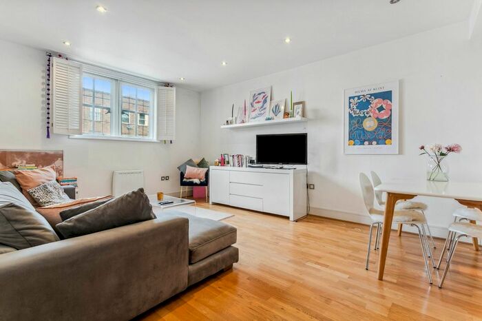 1 Bedroom Flat To Rent In Matthiae House, Kew Road, Richmond, Surrey, TW9