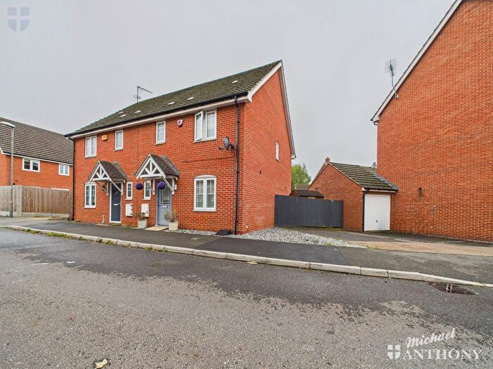3 Bedroom Semi-Detached House For Sale In Hancock Close, Aylesbury, Buckinghamshire, HP21