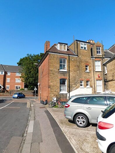 1 Bedroom Flat To Rent In Maidstone Road, Rochester, ME1