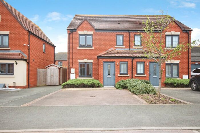 3 Bedroom Semi Detached House For Sale In Jubilee Way, Bishops Tachbrook, Leamington Spa, CV33