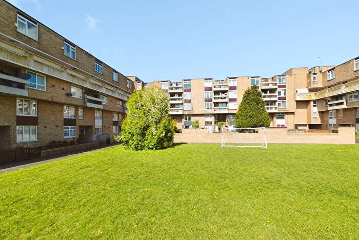 2 Bedroom Flat For Sale In Waterloo Court, Washington, Tyne And Wear, NE37