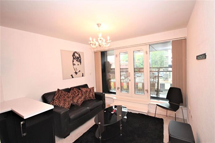 1 Bedroom Apartment To Rent In West Two Apartments, Birmingham City Centre, B1