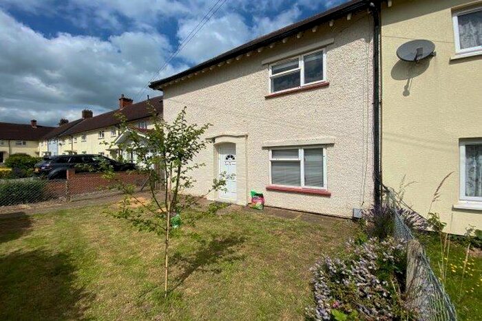 3 Bedroom Property To Rent In The Crescent, Hitchin, SG5