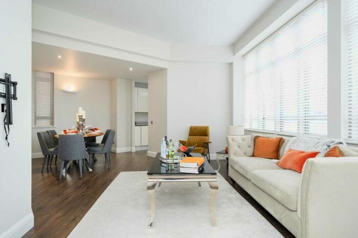 2 Bedroom Flat To Rent In City Road, City Road, EC1V