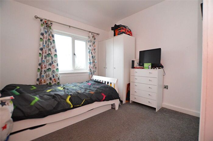 3 Bedroom Terraced House For Sale In Northfield Avenue, Rothwell, Leeds, West Yorkshire, LS26