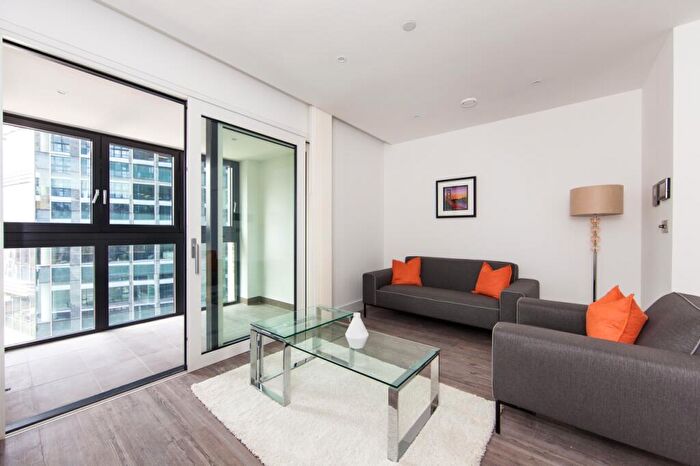 1 Bedroom Apartment To Rent In Wiverton Tower, Aldgate Place, Aldgate, E1