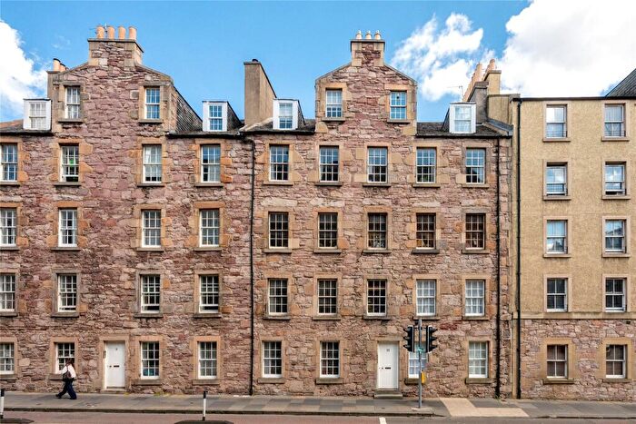 1 Bedroom Apartment For Sale In Buccleuch Street, Edinburgh, EH8