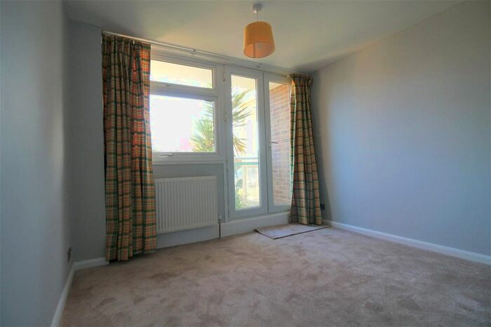 2 Bedroom Flat To Rent In Atlantic Court, Ferry Road, Shoreham By Sea, BN43