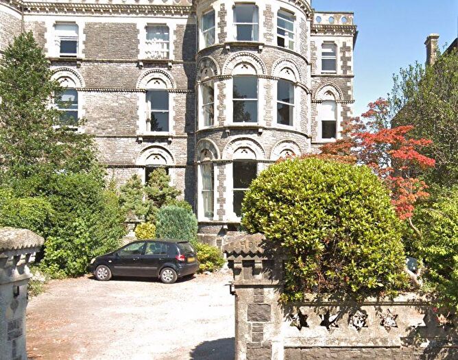 4 Bedroom Flat To Rent In Rockleaze, Bristol, BS9