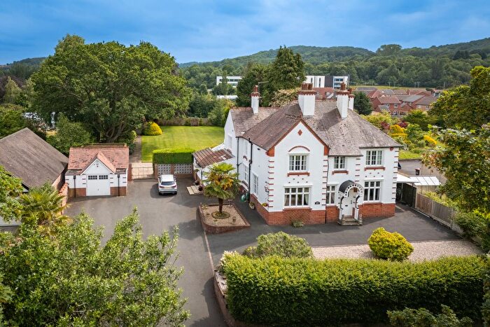 5 Bedroom Detached House For Sale In Holyhead Road, Wellington, Telford, TF1