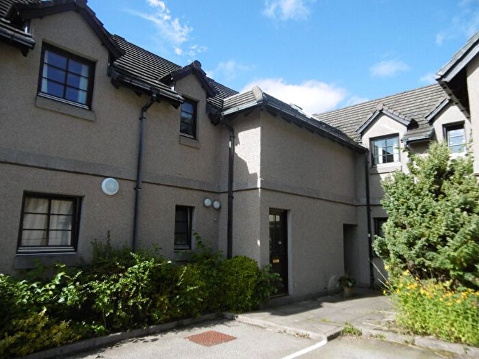 2 Bedroom Flat To Rent In Kennerty Court, Peterculter, Aberdeen, AB14