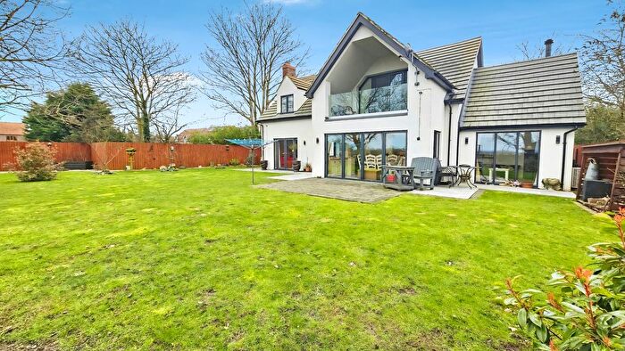 4 Bedroom Detached House For Sale In High Street, Walcott - Lincolnshire, LN4