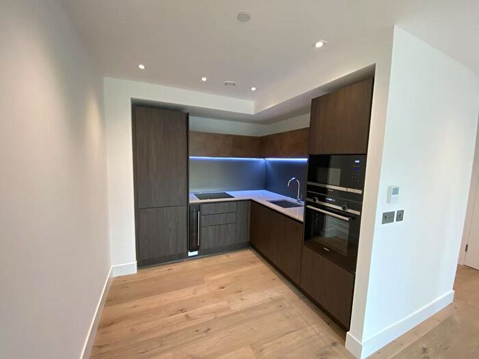 1 Bedroom Flat To Rent In Exchange Gardens, London, SW8