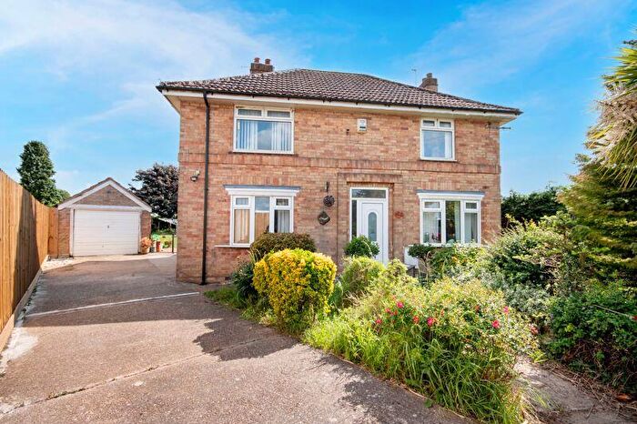3 Bedroom Detached House For Sale In Hemswell Cliff, Gainsborough, DN21