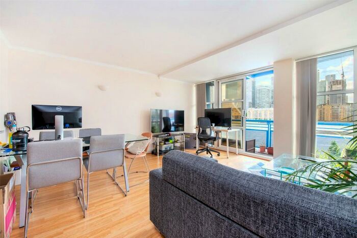 3 Bedroom Apartment To Rent In Somerville Point, Trinity Wharf, Rotherhithe, SE16