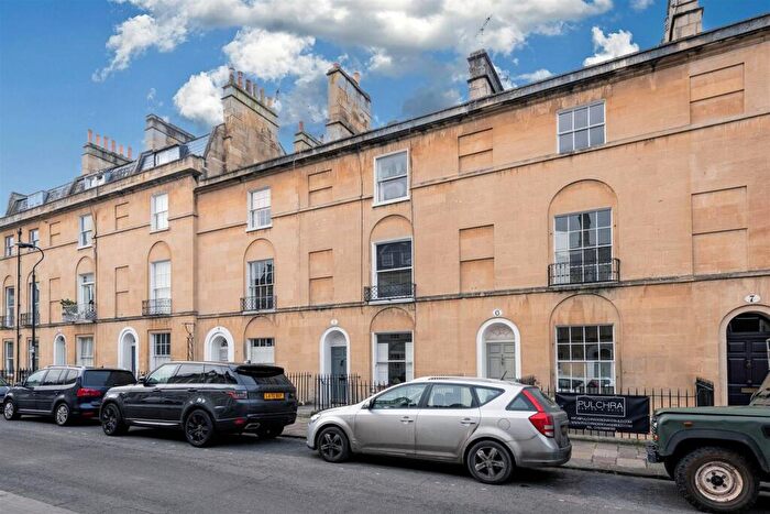 2 Bedroom Apartment For Sale In Daniel Street, Bath, BA2