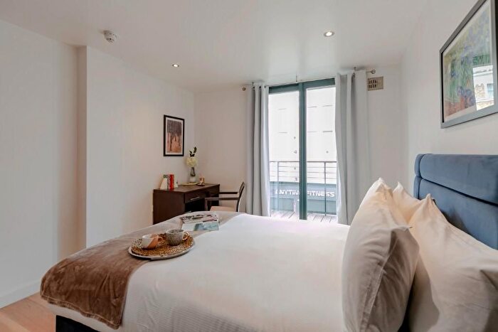 Studio To Rent In Kilburn High Road, NW6