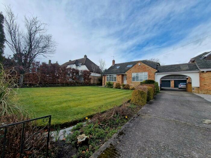 4 Bedroom Detached House To Rent In Fulwith Road, Harrogate, HG2