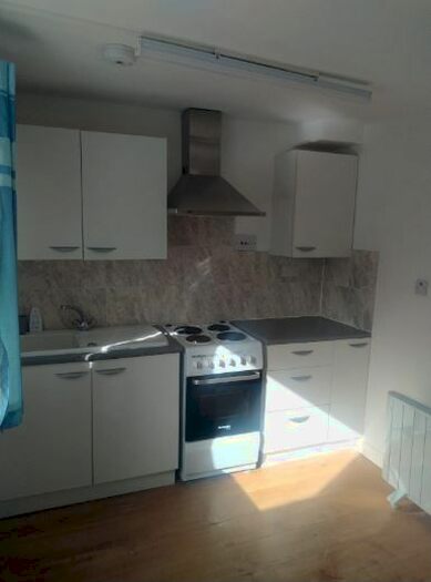 1 Bedroom Flat To Rent In Eleanor Road, Bilston, WV14