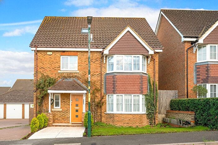 5 Bedroom Detached House For Sale In Bogarde Drive, Wainscott, Rochester, Kent., ME3