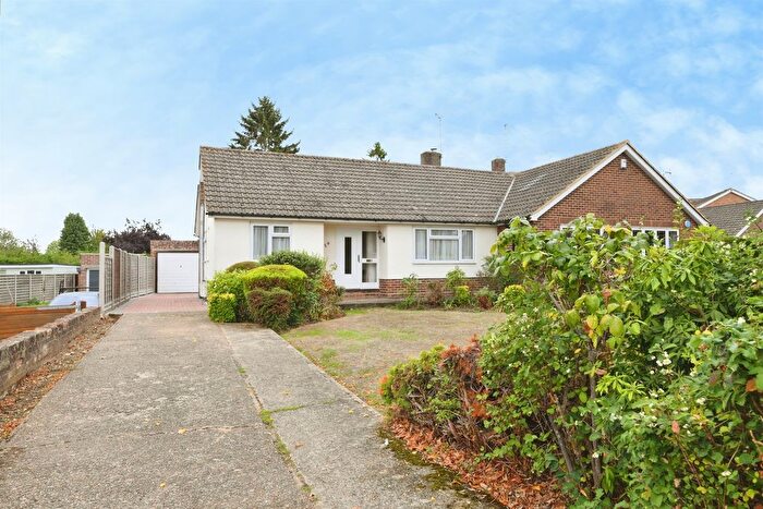 2 Bedroom Semi-Detached Bungalow For Sale In Roselands Avenue, Hoddesdon, EN11
