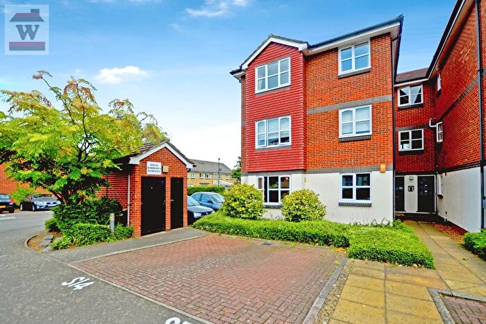 1 Bedroom Flat To Rent In Draymans Way, Isleworth, TW7