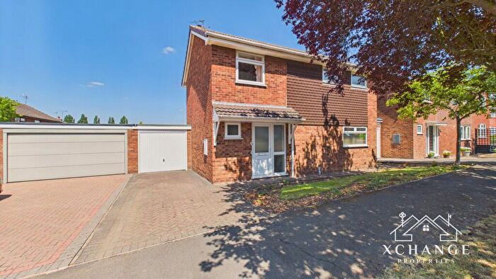 3 Bedroom Detached House For Sale In Langdale Drive, Nuneaton, CV11